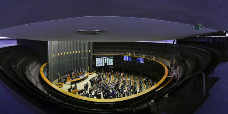 Quando há políticos nos conselhos de administração