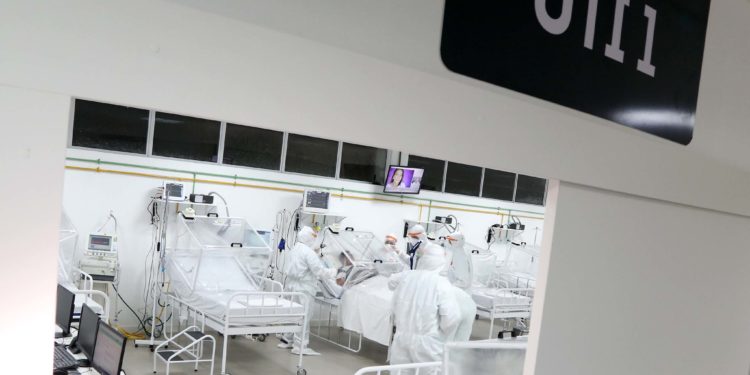 SP pode não chegar ao colapso na saúde com isolamento e fila unificada para leitos