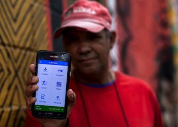 Moedas complementares digitais para o pagamento do auxílio emergencial na crise da Covid-19