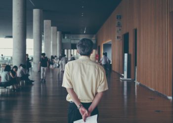 O corpo docente na vanguarda da agenda de ensino e pesquisa em negócio internacional