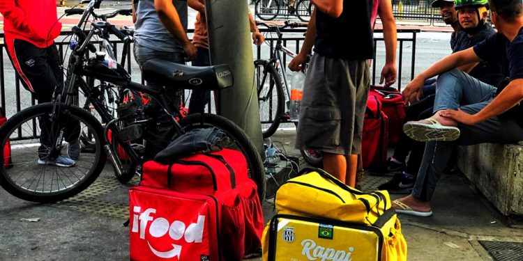 Invisíveis: 38 milhões poderão ficar sem assistência com o fim do auxílio emergencial