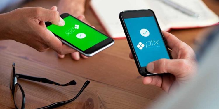 Oito em cada dez usuários do PIX consideram o novo sistema de pagamentos seguro, revela pesquisa