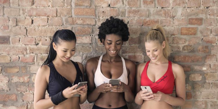 Sentindo-se saudável ou bonita? Estudo analisa papel da imagem corporal na percepção do que é uma vida saudável