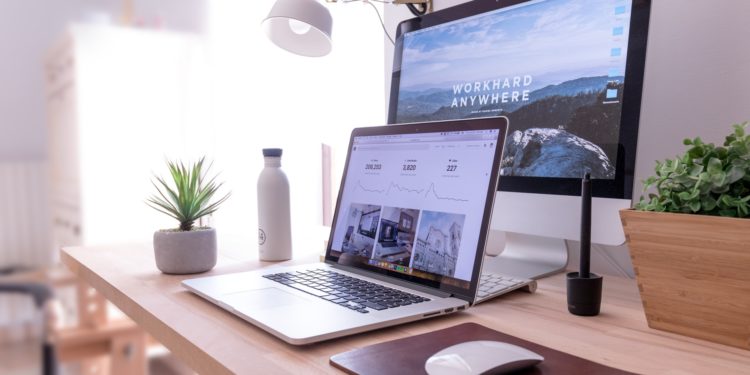 Confiança ao interagir com sites de agências de turismo pode influenciar na decisão de compra dos consumidores