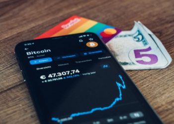 Bitcoin se tornou refúgio para investidores em períodos críticos da pandemia