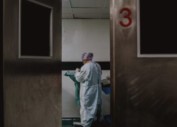 Maioria das profissionais de saúde negras se sentem despreparadas para lidar com a pandemia