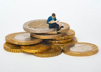 Investimentos em Certificado de Operações Estruturadas (COE) não são substitutos dos investimentos em CDB, mostra pesquisa