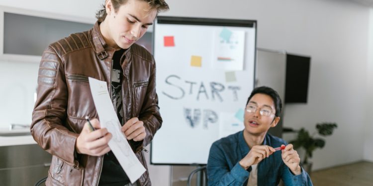 Agilidade em abraçar inovações disruptivas faz das startups negócios resilientes capazes de mudar o mercado no qual atuam