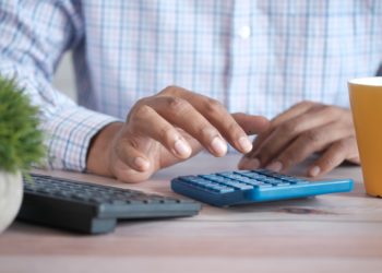 Treinamento de profissionais pode ajudar pequenas e médias empresas a seguirem padrões internacionais de contabilidade