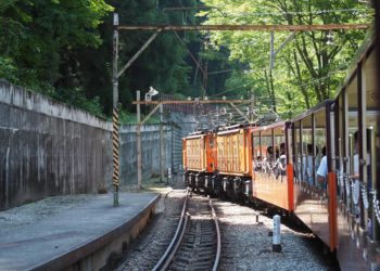 Investimento dos governos locais é decisivo para diminuir emissões de carbono no transporte em cidades japonesas