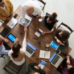 Diante das incertezas no ambiente de trabalho pós-pandemia, práticas de recursos humanos podem reduzir estresse e ansiedade de funcionários