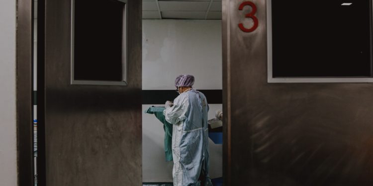 Parcerias com universidades e presença de organizações sociais da saúde contribuíram para resiliência da gestão municipal de saúde, diz pesquisa da FGV