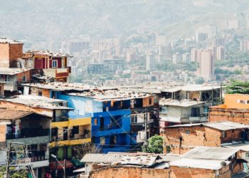 Resiliência climática está associada à prosperidade socioeconômica e ao incentivo dos governos a atividades sustentáveis, diz pesquisa