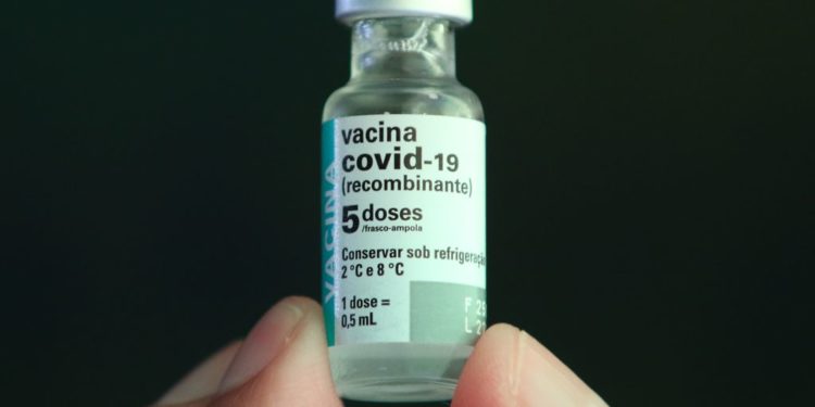 Frasco de vacina covid-19