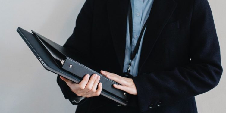 Pesquisa descreve opressões do governo anterior a funcionários públicos federais e estratégias de reação a essas ameaças