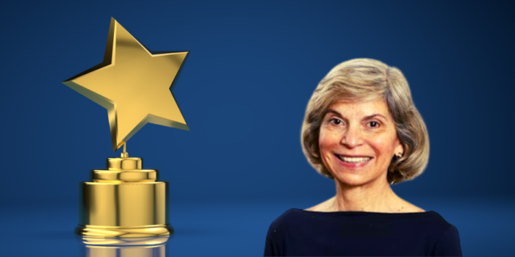 Professora da FGV EAESP recebe prêmio “Educador de destaque” da divisão international da Academy of Management