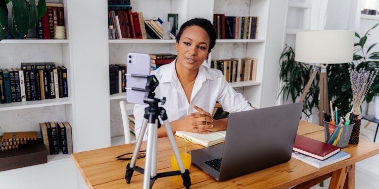 Ensino remoto exigiu criatividade e flexibilidade dos docentes durante a pandemia