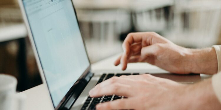 Falta de bases de dados abertos prejudica transparência em portais do Ministério Público