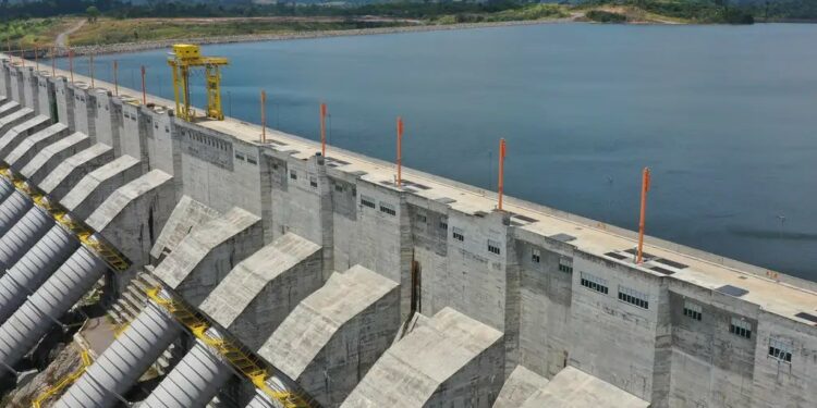 Barragem da Usina de Belo Monte, no rio Xingu. Pará