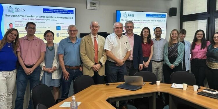 FGV EAESP realiza webinars interdisciplinares sobre as dimensões sociais e econômicas da resistência antimicrobiana (RAM)