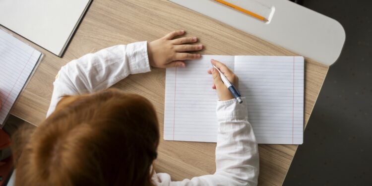 Influência de religiosos conservadores a partir dos anos 80 dificultou o avanço de ideias progressistas em políticas educacionais no Brasil