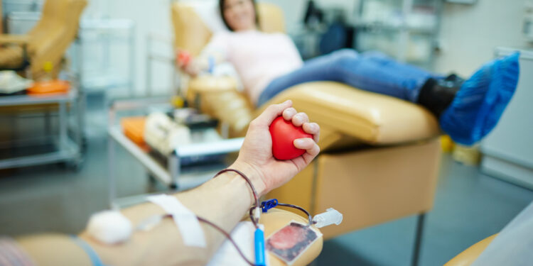 Estudo avalia aumento da procura de doação de sangue com incentivo de vale-transporte