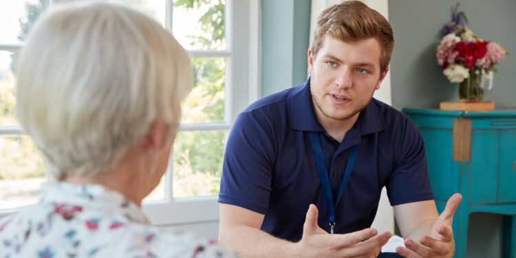 O impacto da contratação baseada em resultados na personalização de serviços sociais