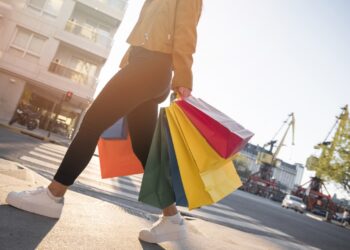 percepção de consumidores sobre marcas globais e locais varia em países emergentes e desenvolvidos, diz estudo da FGV