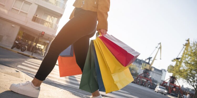 percepção de consumidores sobre marcas globais e locais varia em países emergentes e desenvolvidos, diz estudo da FGV
