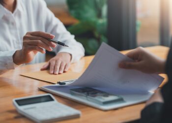 O impacto dos fardos administrativos no aumento do suborno