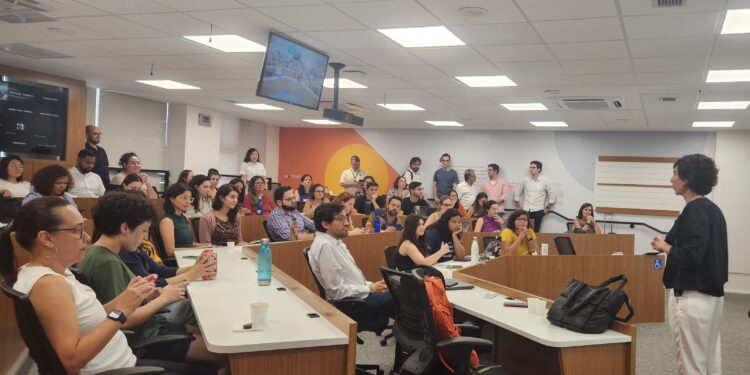 Novo centro de estudos busca melhorar aprendizagem nas escolas do Brasil