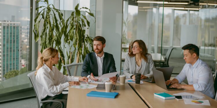 Alunos de doutorado publicam artigos de opinião no jornal Estadão