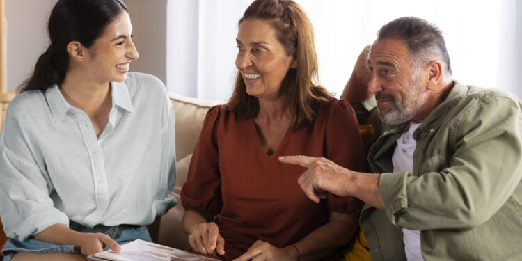 Como pais e mães influenciam a identidade empreendedora feminina