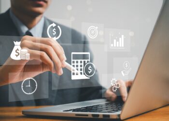 Gráfico comparando reservas de caixa de empresas de capital aberto e de capital fechado na América Latina