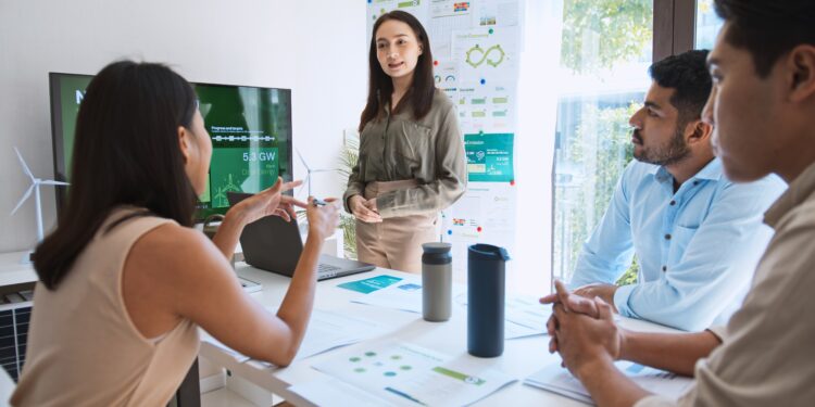 Multinacional brasileira investindo em ações de responsabilidade social para fortalecer sua resiliência financeira